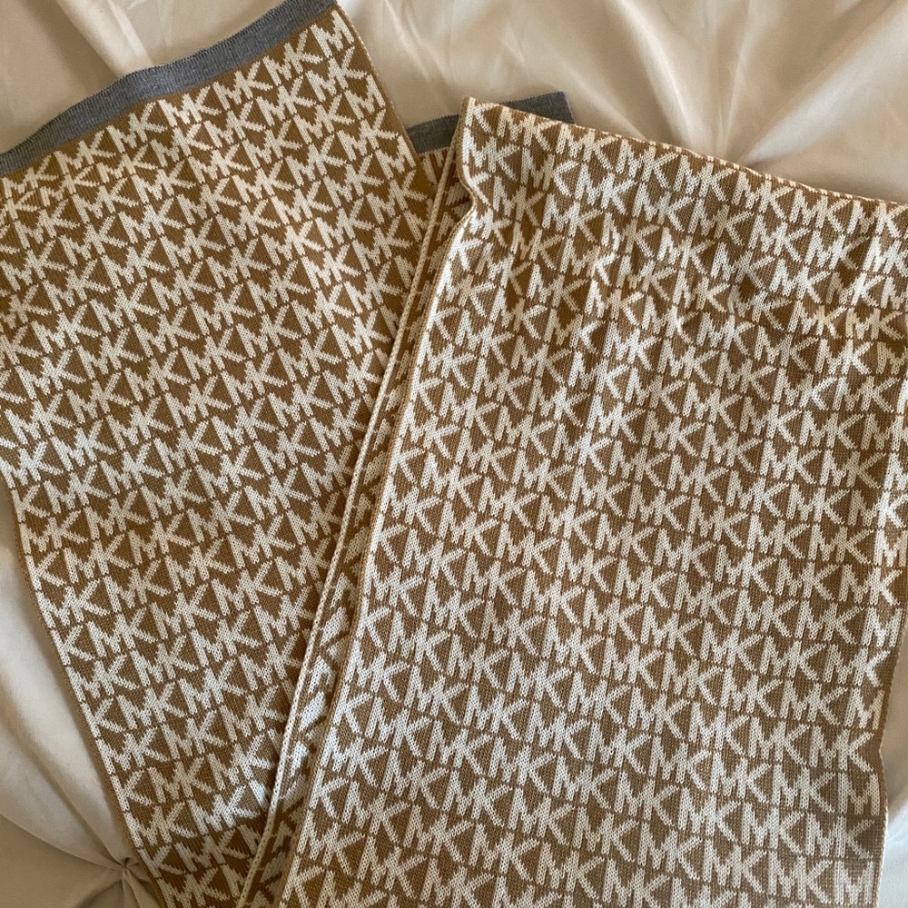 Michael Kors Scarf